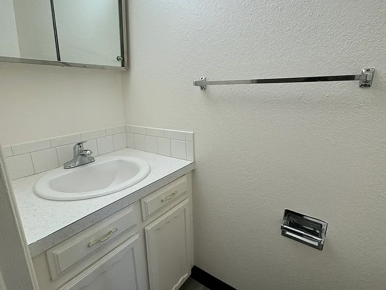 Half bath, upstairs