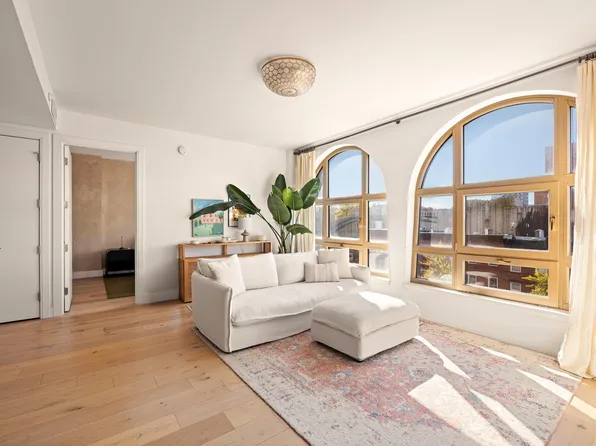 229 9th Street image 3 of 16