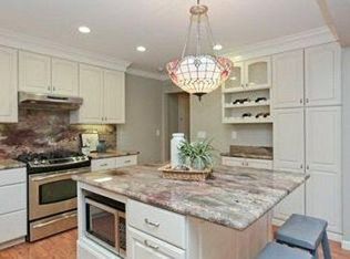 4401 Fair Oaks Ave, Menlo Park, CA 94025