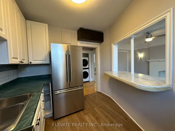 63A Garden Ave #2, Toronto, ON M6R 1H8