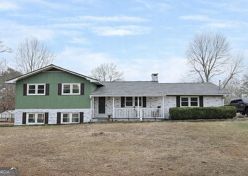 1st image of 100 Woodlake Dr