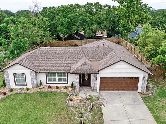 2nd image of 831 FORESTWOOD DR