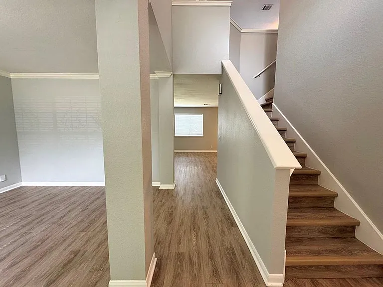 1009 Rutgers Dr — Photo 5