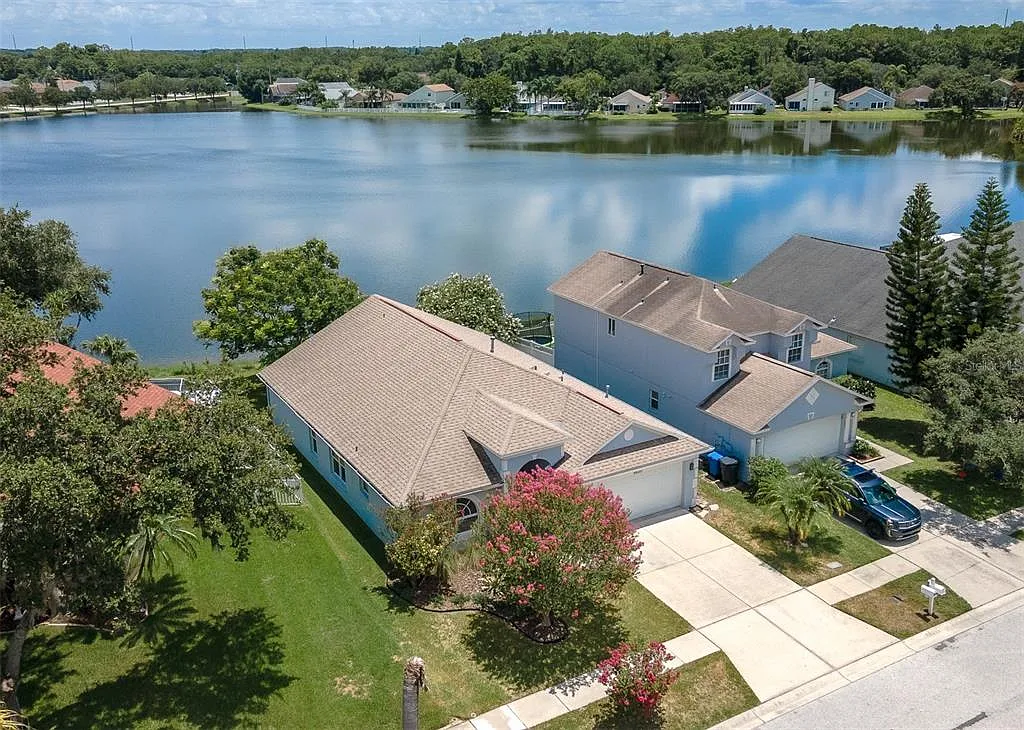 3 bed, 2.0 bath, 1620 sqft, $2,850 — Photo 1