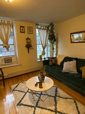 Rented by H L Dynasty Real Estate Corp | media 20