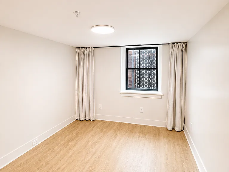 411 W 1st Ave #101 — Photo 6