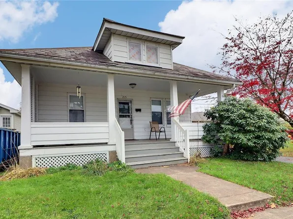 215 E Broad St, East Stroudsburg, PA 18301