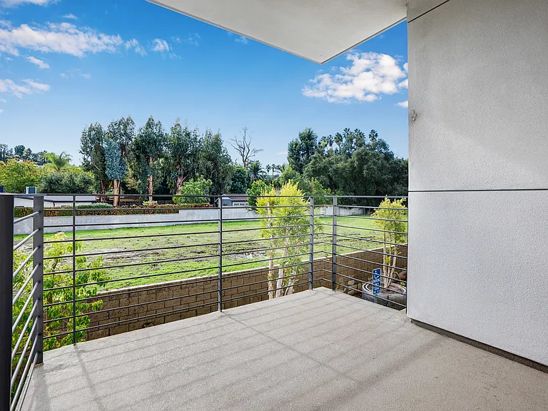 16300 Ventura Blvd #201 — Photo 20