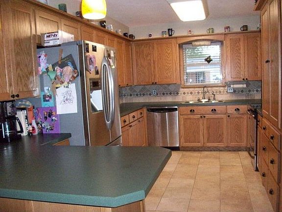 4th image of 4504 Galveston Ave