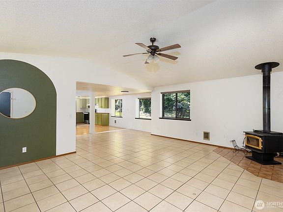 5th image of 4102 80th Street E