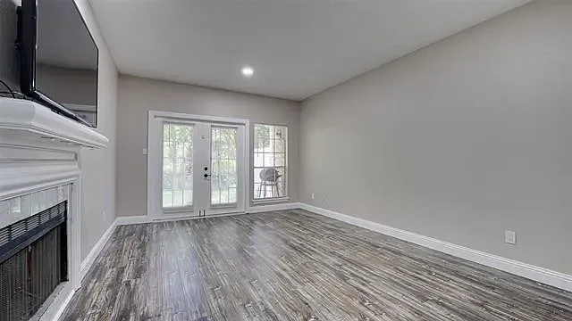 8550 Fair Oaks Xing #116 — Photo 9