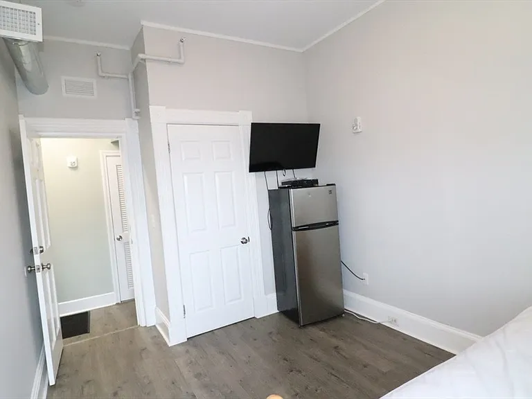 44 South St #7 — Photo 6