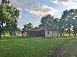 400 Neal Rd, Huntington, TX 75949