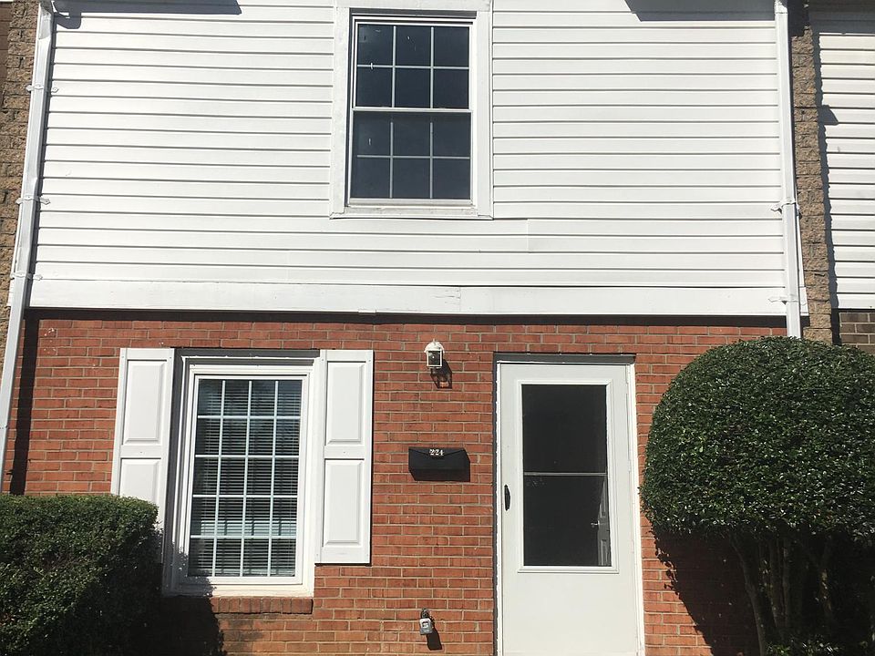 1st image of 224 Ivanhoe Ct