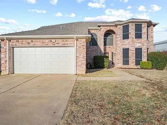 3rd image of 4807 Bayberry Dr