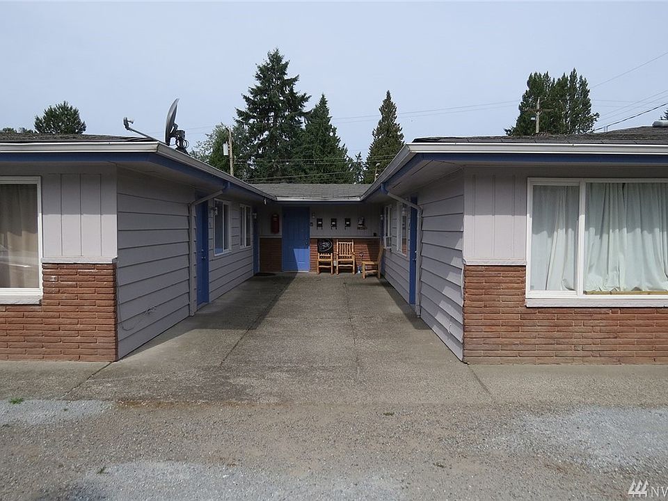 2nd image of 3105 NE 15th St