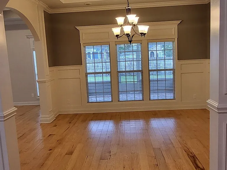 5162 Village Way — Photo 4