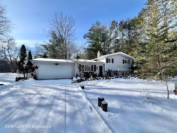 9601 Schomaker Rd, Saginaw, MI 48609
