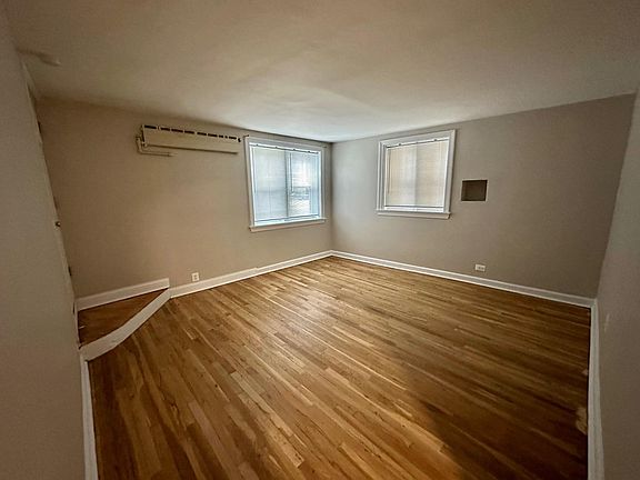 3rd image of 821 Dobson St #1E