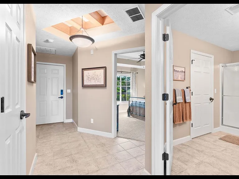 250 Lakewood Dr #5205 — Photo 5