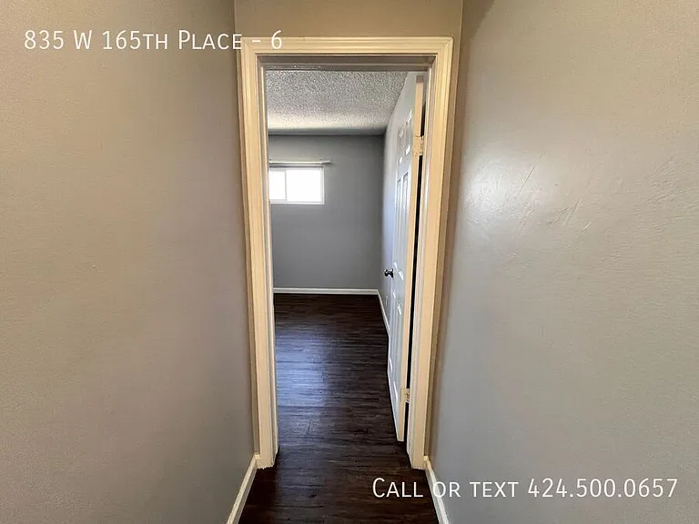835 W 165th Pl #6 — Photo 13