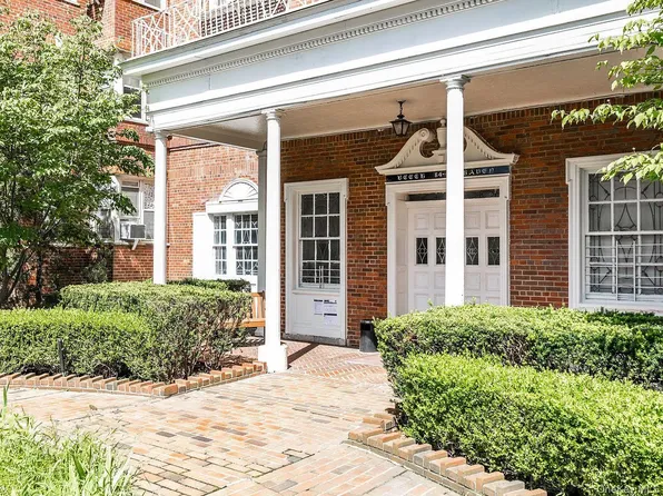 84-49 168th Street #2B, Jamaica Hills, NY 11432