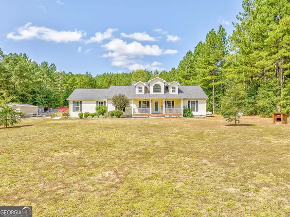 1652 Trickum Rd, Rocky Face, GA 30740