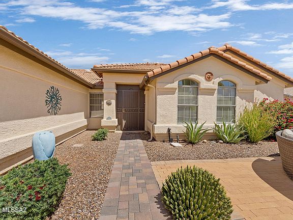 3rd image of 63394 E Desert Crest Dr