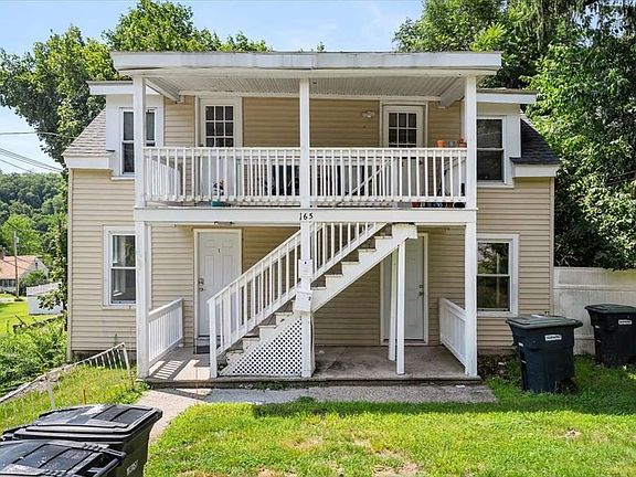 4th image of 165 Pleasant St