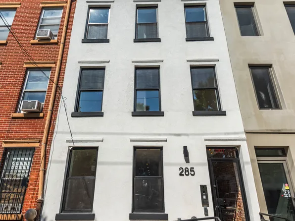 285 Kingsland Avenue