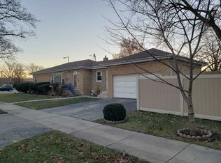 8400 Karlov Ave, Skokie, IL 60076