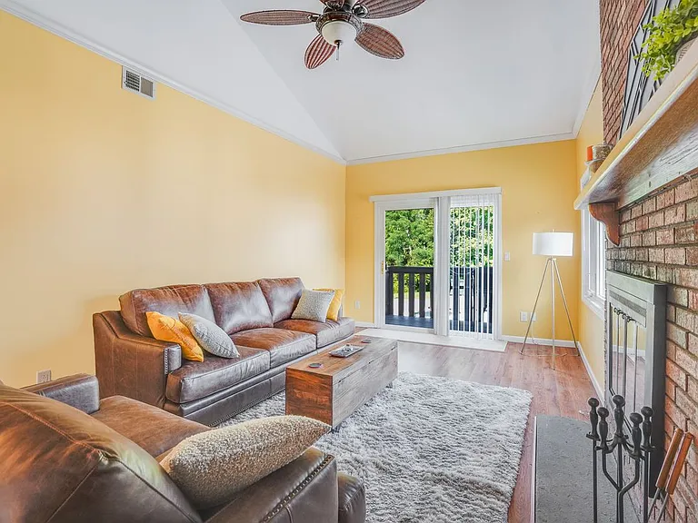 125 Stringham Rd #28 — Photo 5