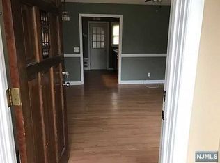 98 Grove St #98, Little Ferry, NJ 07643