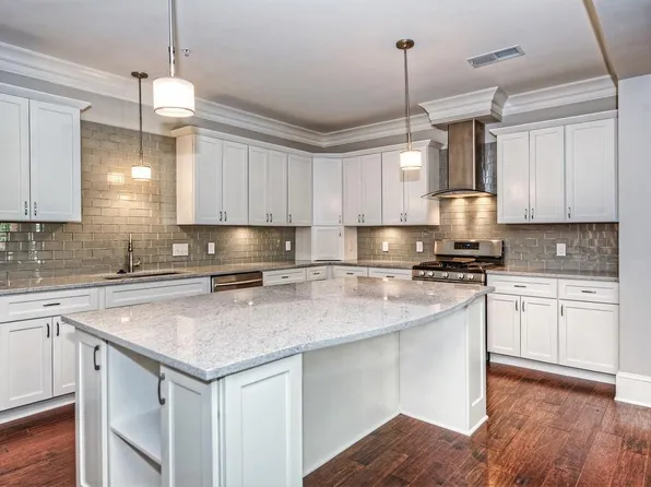 2100 Queens, 2100 Queens Rd W #2120, Charlotte, NC 28207