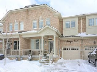 17 Trentonian St, Brampton, ON L6R3W2