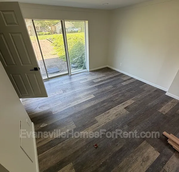 1309 Alvord Ln — Photo 17