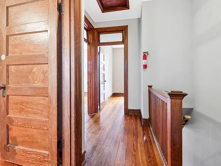 1358 Parkwood Pl NW — Photo 13