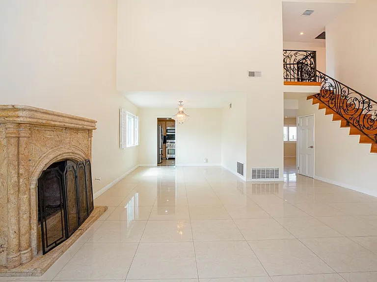 2735 Joaquin Dr — Photo 4