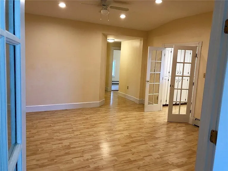 16 Clearview Ave #D — Photo 18
