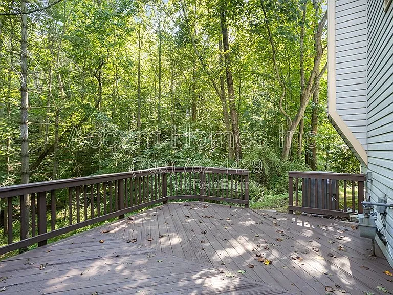 7461 Ridge Oak Ct — Photo 34