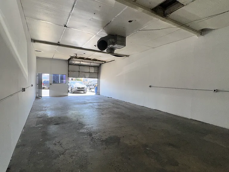 2302 Cabrera Ave #2320 — Photo 10
