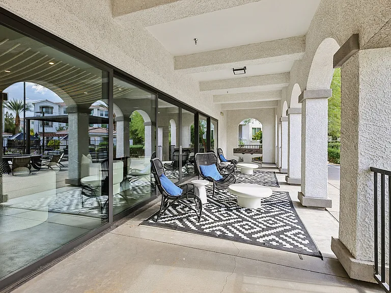Castile Apartments — Photo 7