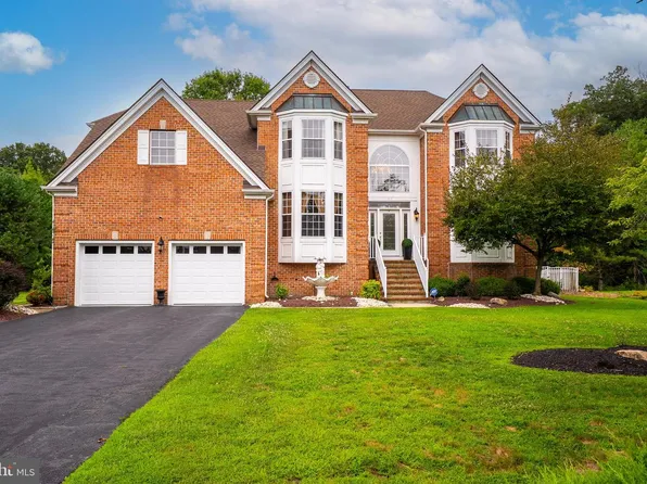 33 Pierce Rd, East Windsor, NJ 08520