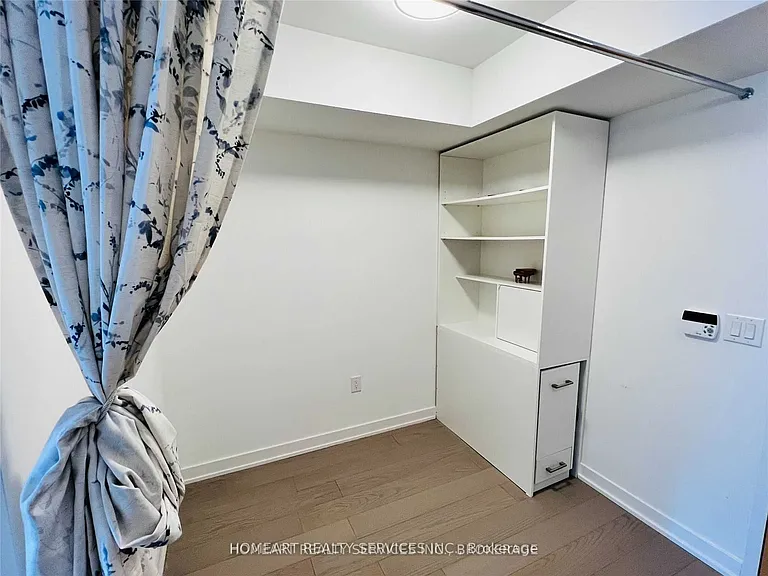 11 Wellesley St W #1309 — Photo 5