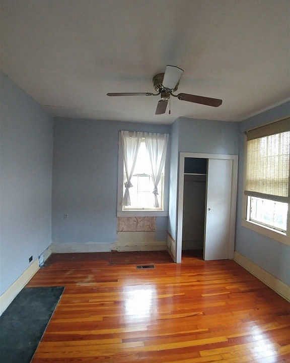2nd image of 6 H Ave