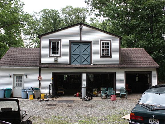 4 car barn with wood shop