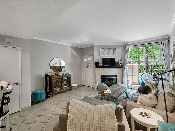 4th image of 24105 Del Monte Dr
