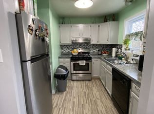 2 Colonial Rd, Peekskill, NY 10566