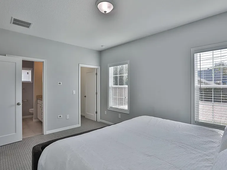 116 W Amelia Ave #A — Photo 12
