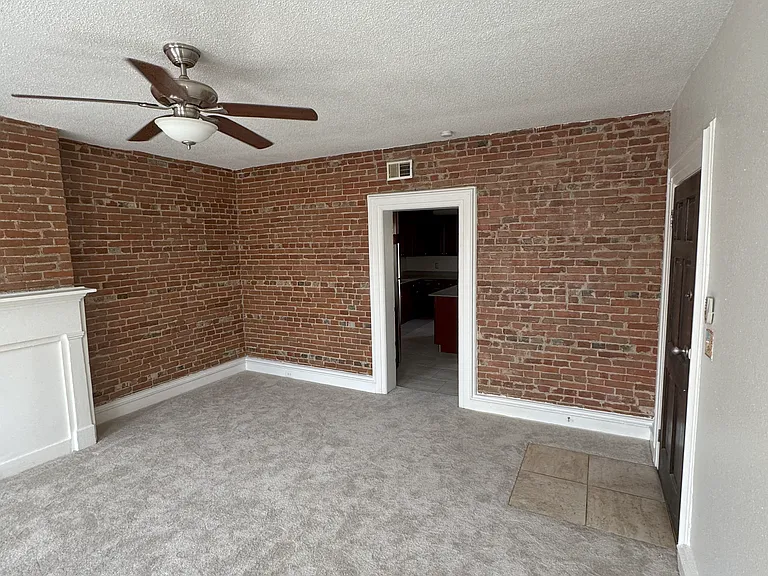 1035 Allen Ave #2F — Photo 2